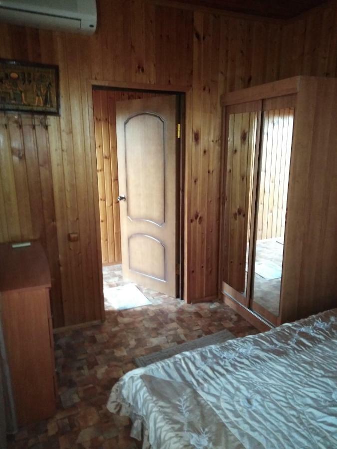 У Моря Пицунда Экстерьер фото